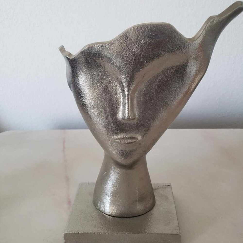 Medium Minimal Abstract Mask Sculptur